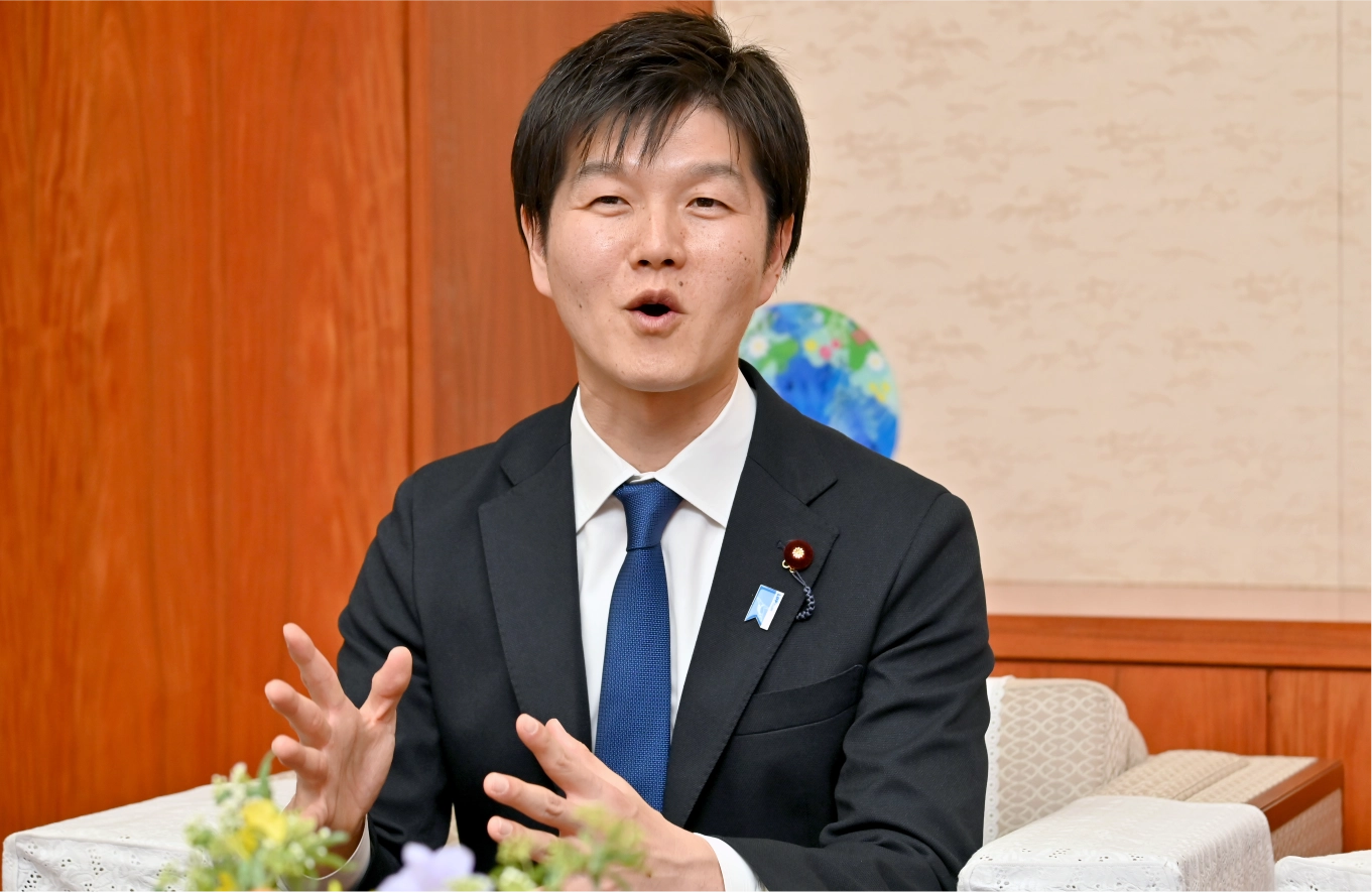 農林水産大臣 鈴木憲和 写真